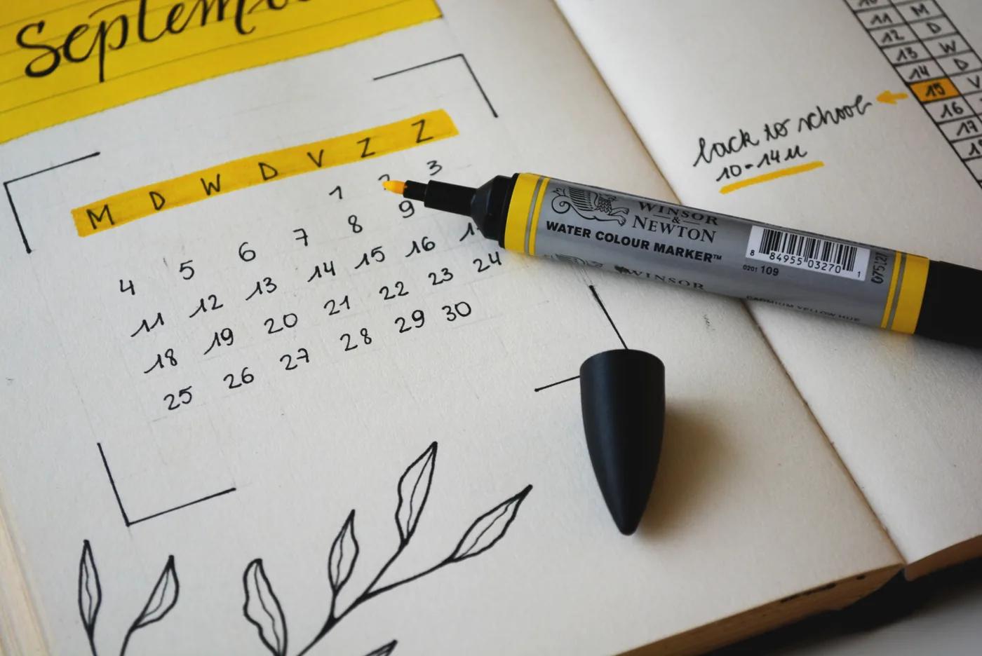 Behalte den Überblick mit dem Kalender — VISIYA Dankbarkeitstagebuch-App