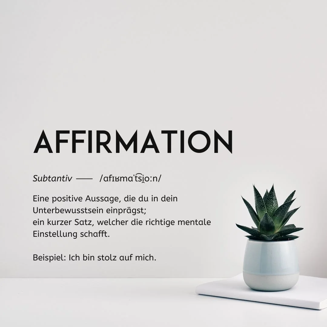 Eine minimalistische „AFFIRMATION"-Definitionskarte mit einer kleinen Topfpflanze